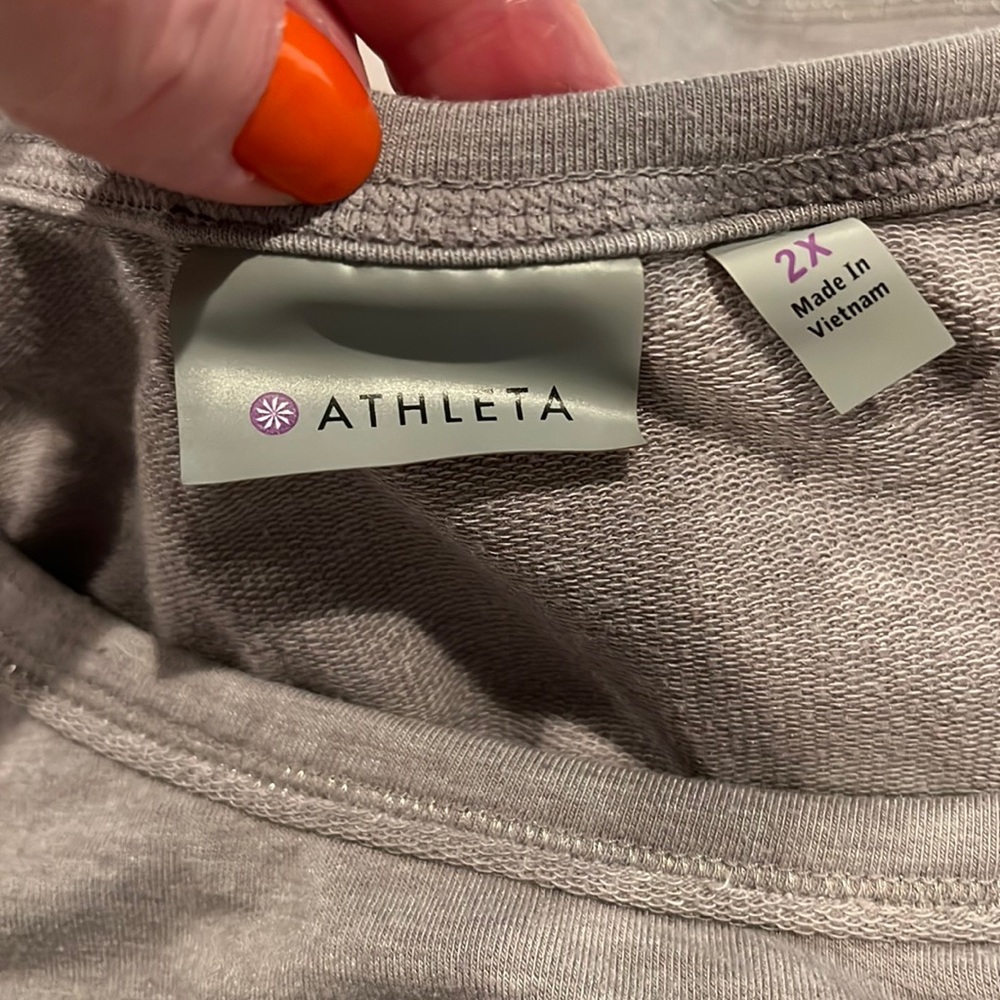 Athleta 2x tee